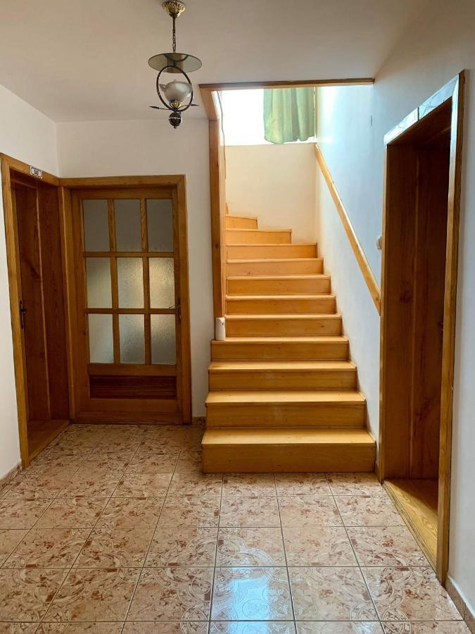Hotel Casa Debora à Haţeg Extérieur photo